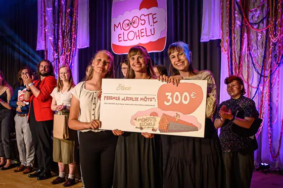 Osalesime taas Moisekatsi Elohelü konkursil, kus andsime ka kontserdi ning pälvisime preemia leidliku idee eest. Žürii tõi esile põnevad ja ootamatud stiilimuutused ning esinemise terviklikkuse ja leidlikkuse. — foto 1/1