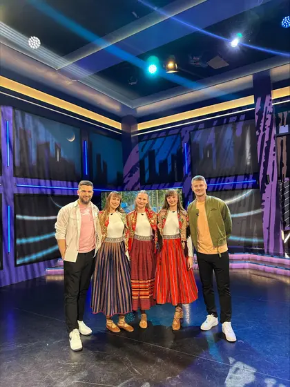 Osalemine telesaates „Laul vs Tants“, lisaks külaskäik saatesse „Õhtu“. — foto 6/6