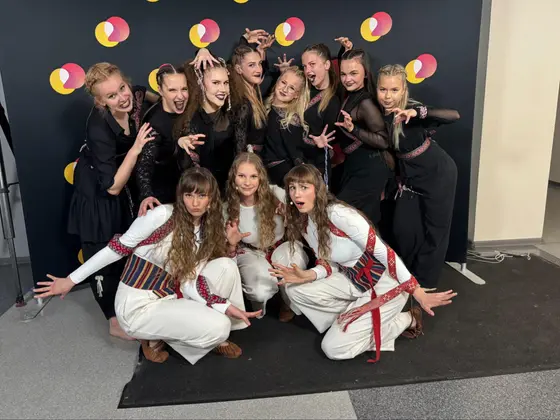 Osalemine telesaates „Laul vs Tants“, lisaks külaskäik saatesse „Õhtu“. — foto 4/6